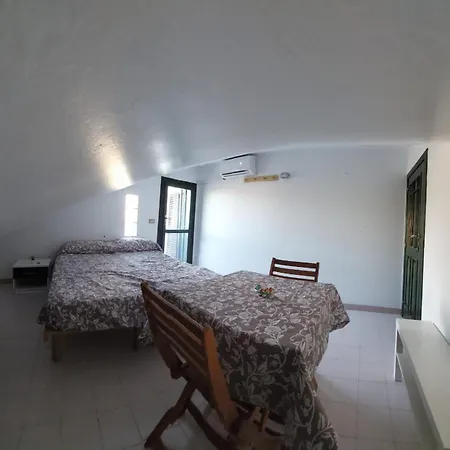 Mansarda Con Terrazzino Guest house